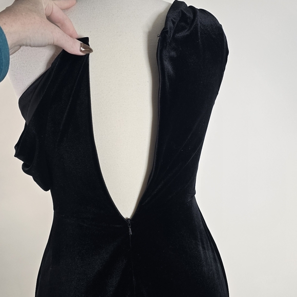 Jenny Yoo Black Velvet Jordan Asymmetrical Shoulder Formal Bridesmaid Dress 10 - Picture 8 of 16